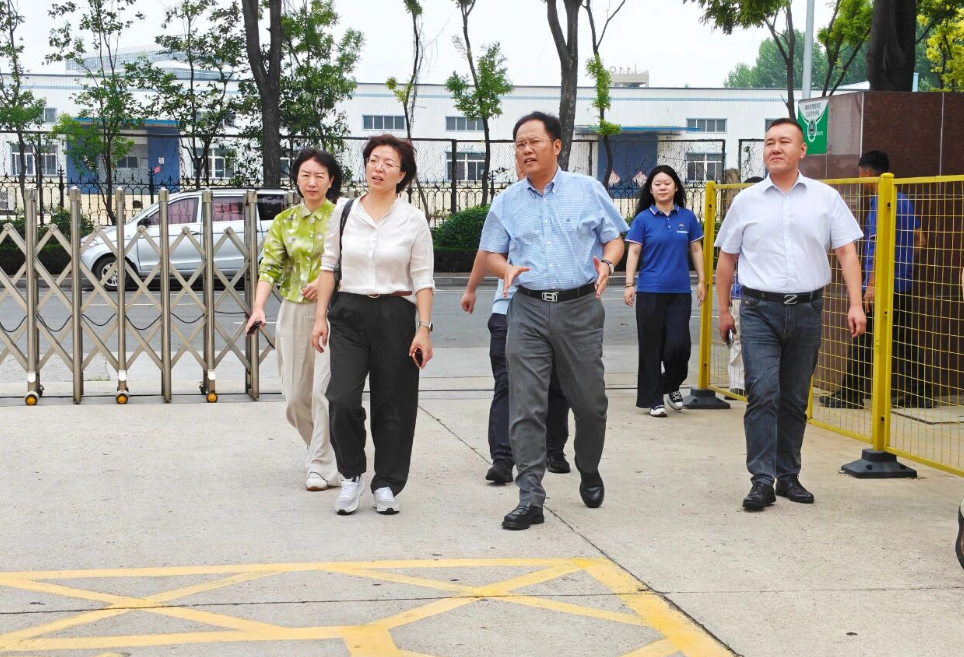 中华全国供销合作总社农业生产资料与棉麻局莅临青岛沃尔德物流集团调研