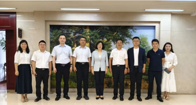 济南市委统战部副部长、市侨办主任徐艳芳一行莅临沃尔德集团调研